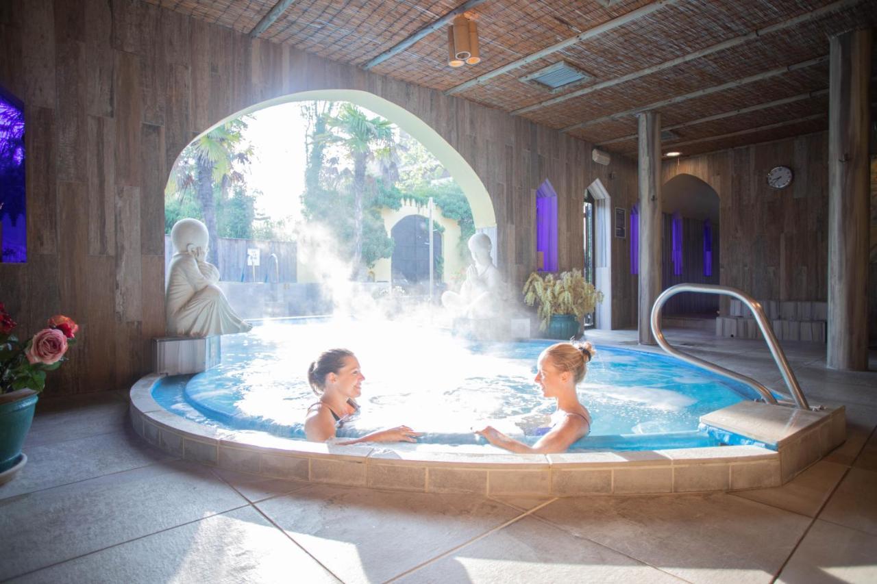 Thermae 2*